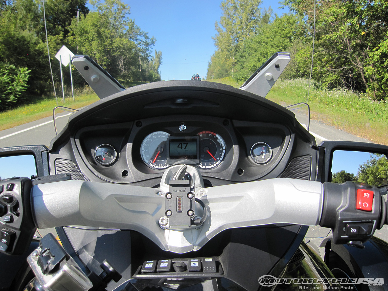 2010款庞巴迪Spyder RT摩托车图片3