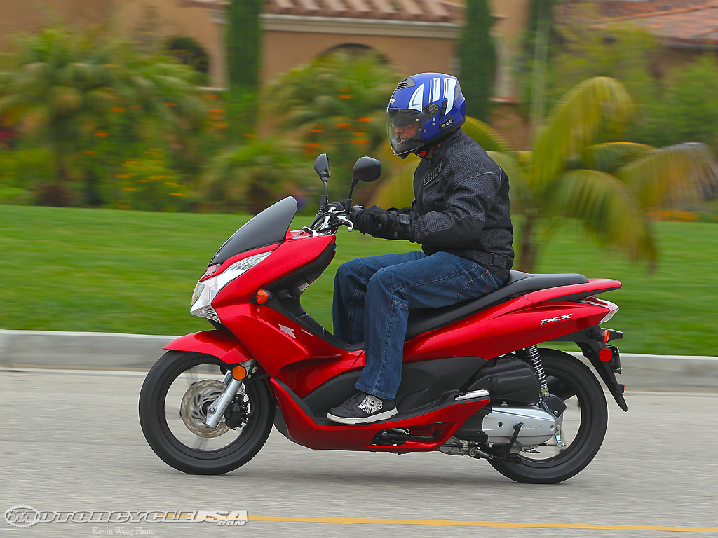 款本田PCX摩托车图片1