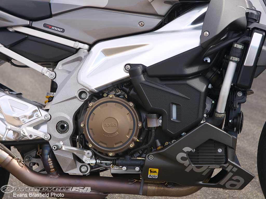 2006款阿普利亚Tuono 1000R摩托车图片3