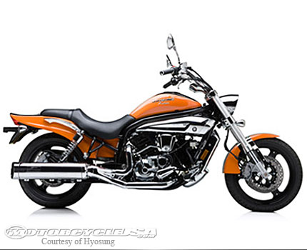 款HyosungGV650摩托车图片1