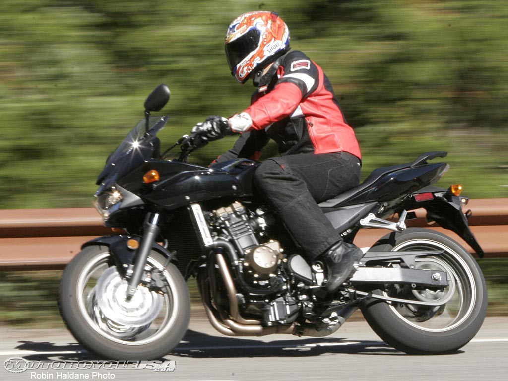 款川崎Z750S摩托车图片4