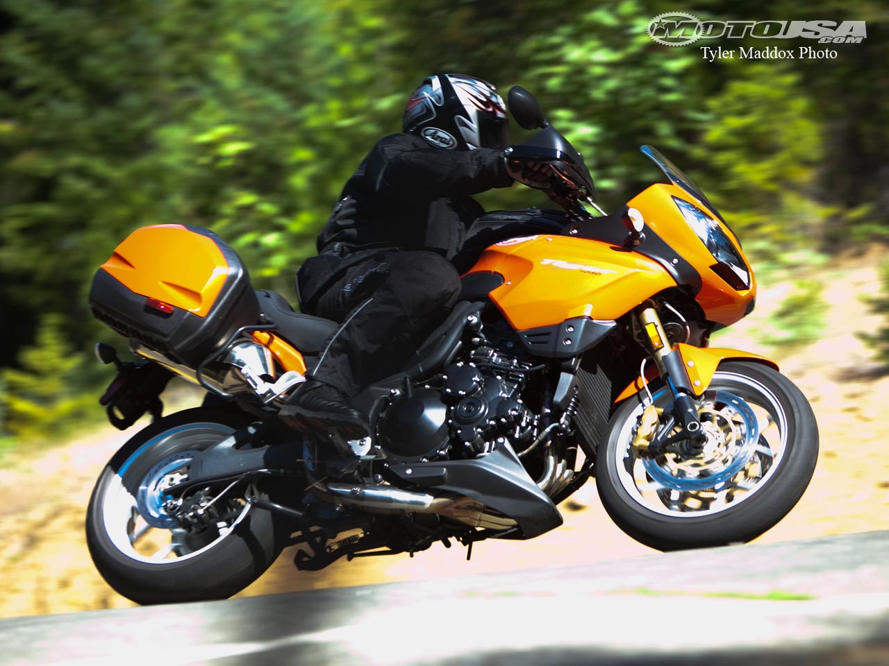 2010款凯旋Tiger摩托车图片2