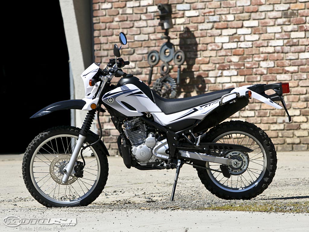 2008款雅马哈XT250摩托车图片4