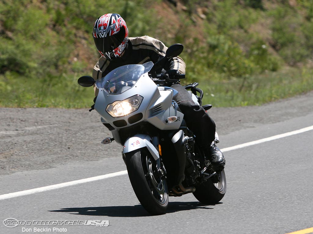 款宝马K1200R Sport摩托车图片2