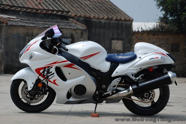 08年 SUZUKI 空中白色特性战士 GSX-1300R 隼 图片 0