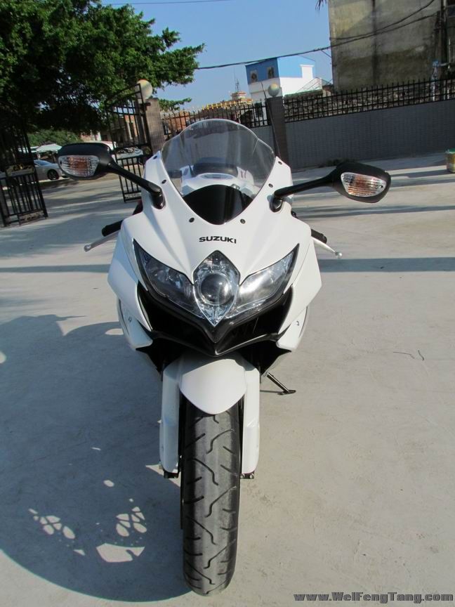 2009款 铃木GSX-R 750 白色 原板 补漆 改装排气 图片 2