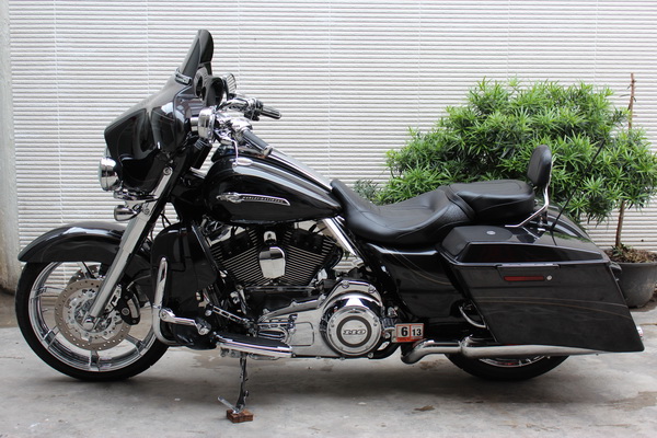 2012款HARLEY-DAVIDSON 限量版 尖叫老鹰电子油门街道滑翔 110CI 黑色 图片 0