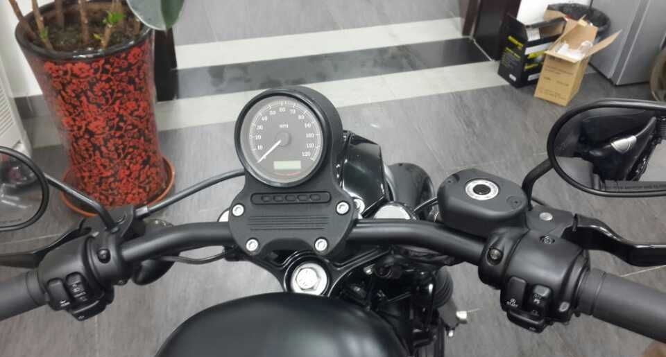 2011款 气派独特 Harley Davidson XL883N 黑色 Sportster 883 - XL883图片 2