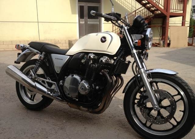 2011款本田 复古CB1100 白色原漆 图片 1