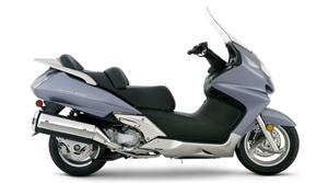 2007款本田Silver Wing摩托车图片